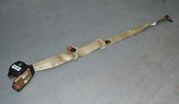 عکس_کمربند_ایمنی_عقب_راست