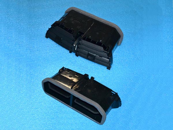 عکس_دریچه_هوای_وسط_داشبورد